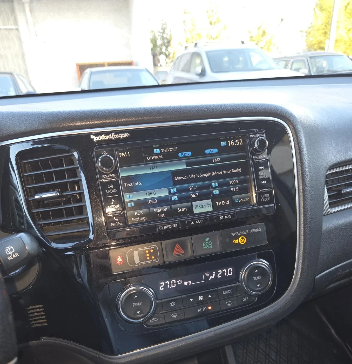 Mitsubishi Outlander, снимка 5 - Автомобили и джипове - 53827278