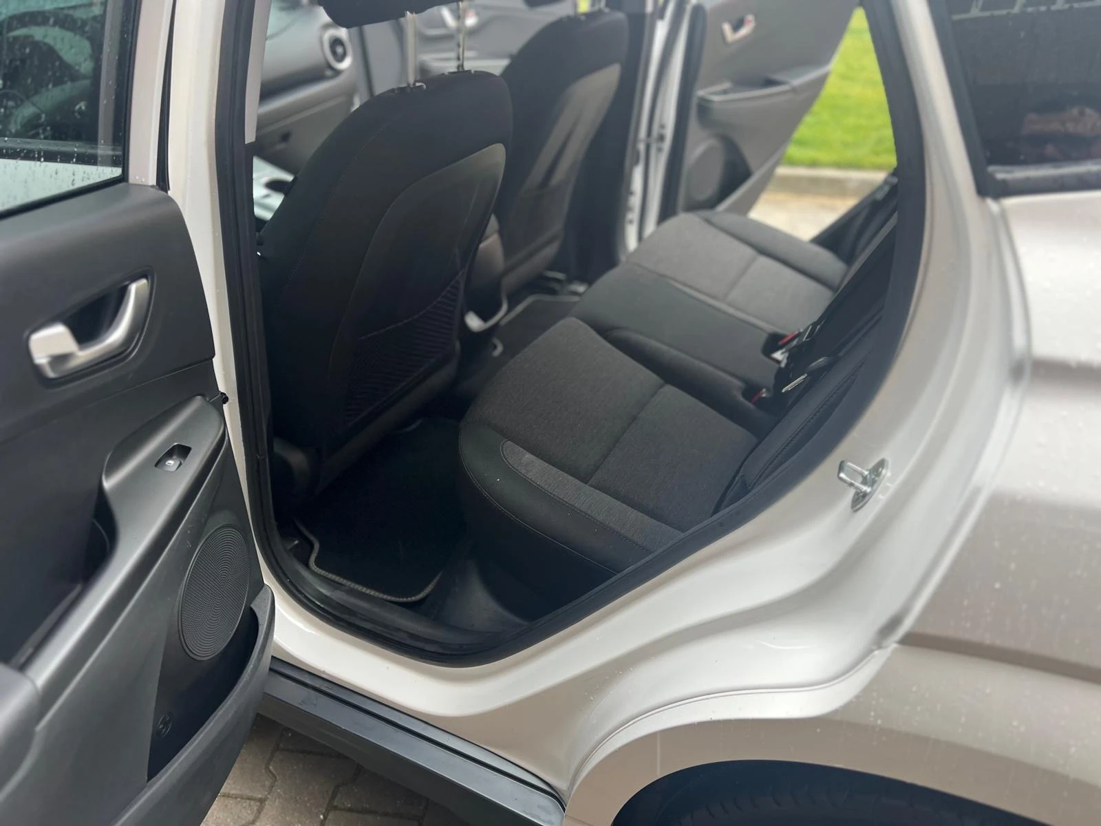 Hyundai Kona 252евро /месец   ГАРАНЦИЯ / SOH 100%, снимка 12 - Автомобили и джипове - 53894483