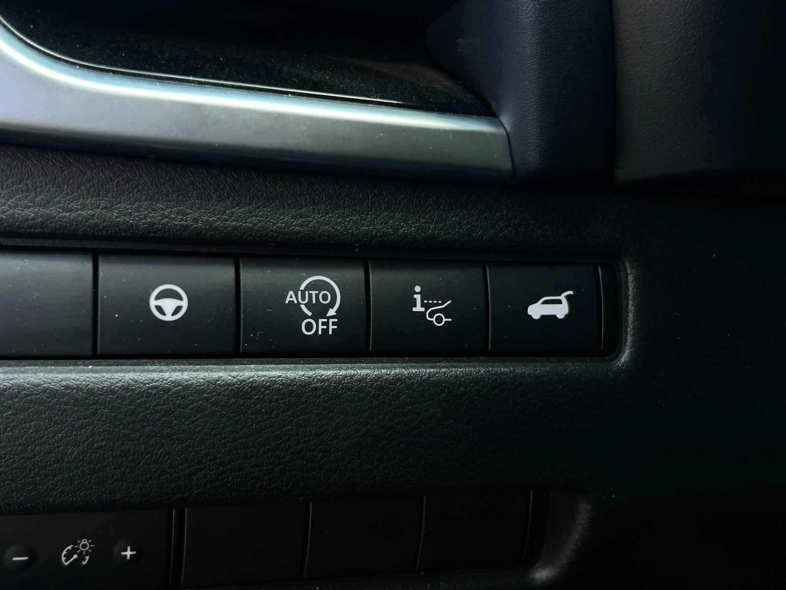 Nissan Qashqai 1.3 DDT Tekna 4x2 A/T, снимка 7 - Автомобили и джипове - 54133271