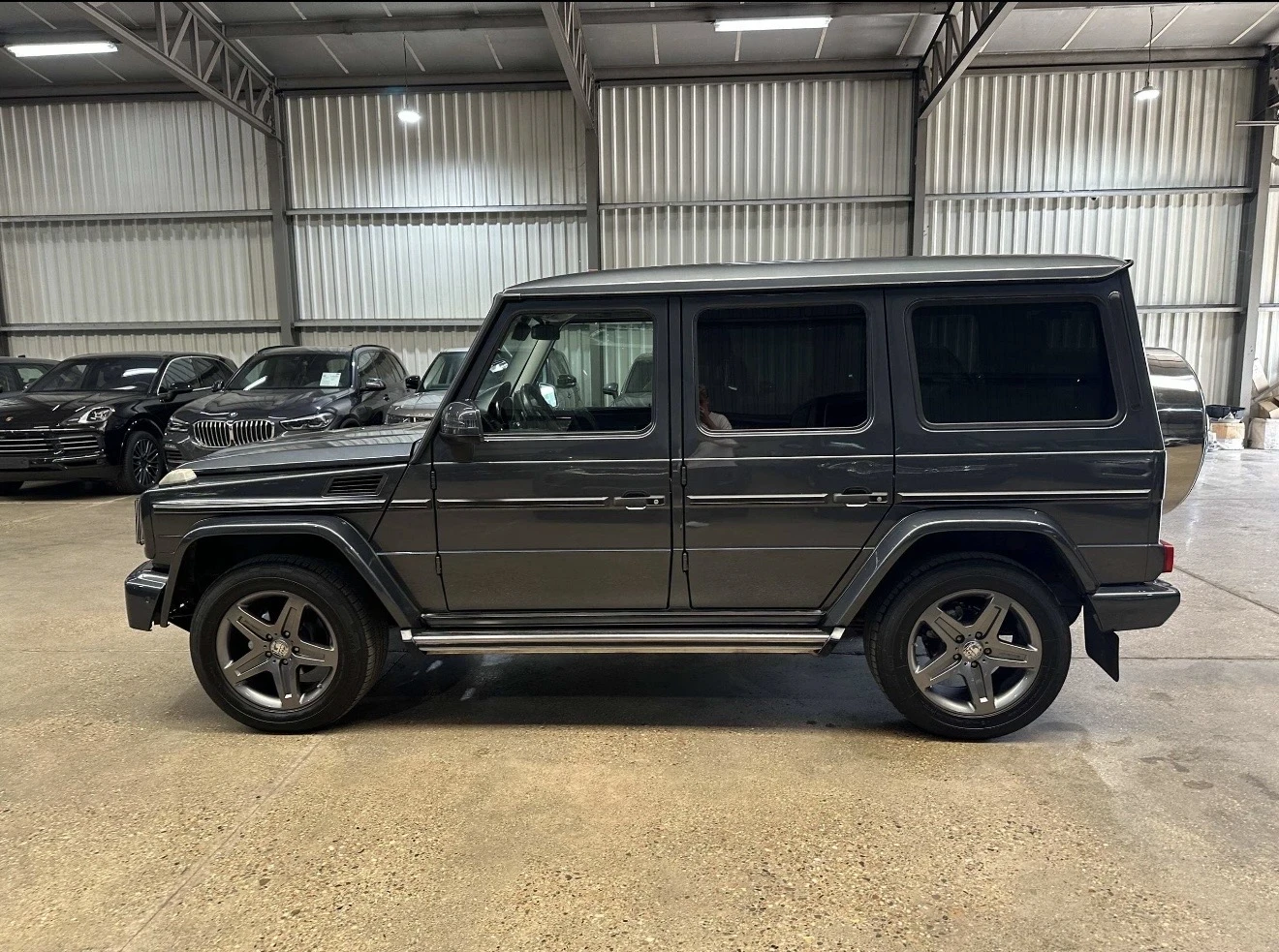 Mercedes-Benz G 350 AMG-PAKET-164.000km-РЕАЛНИ И ДОКАЗУЕМИ-УНИКАТ, снимка 8 - Автомобили и джипове - 55285528