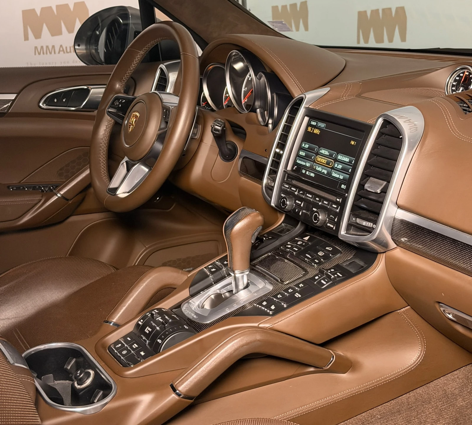 Porsche Cayenne Turbo* TechArt Powerbox* Carbon* Chrono, снимка 12 - Автомобили и джипове - 56598269