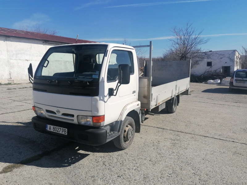 Nissan Capstar, снимка 1 - Бусове и автобуси - 49387739