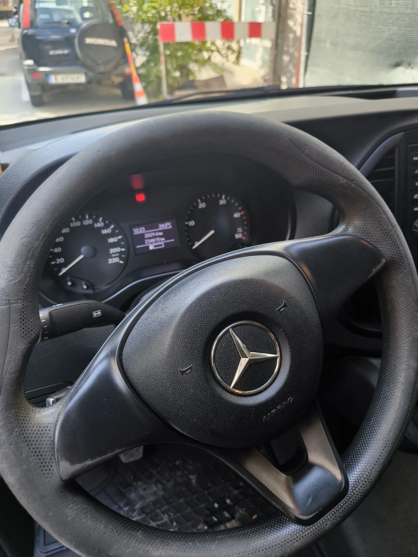 Mercedes-Benz Vito 111 - изображение 4