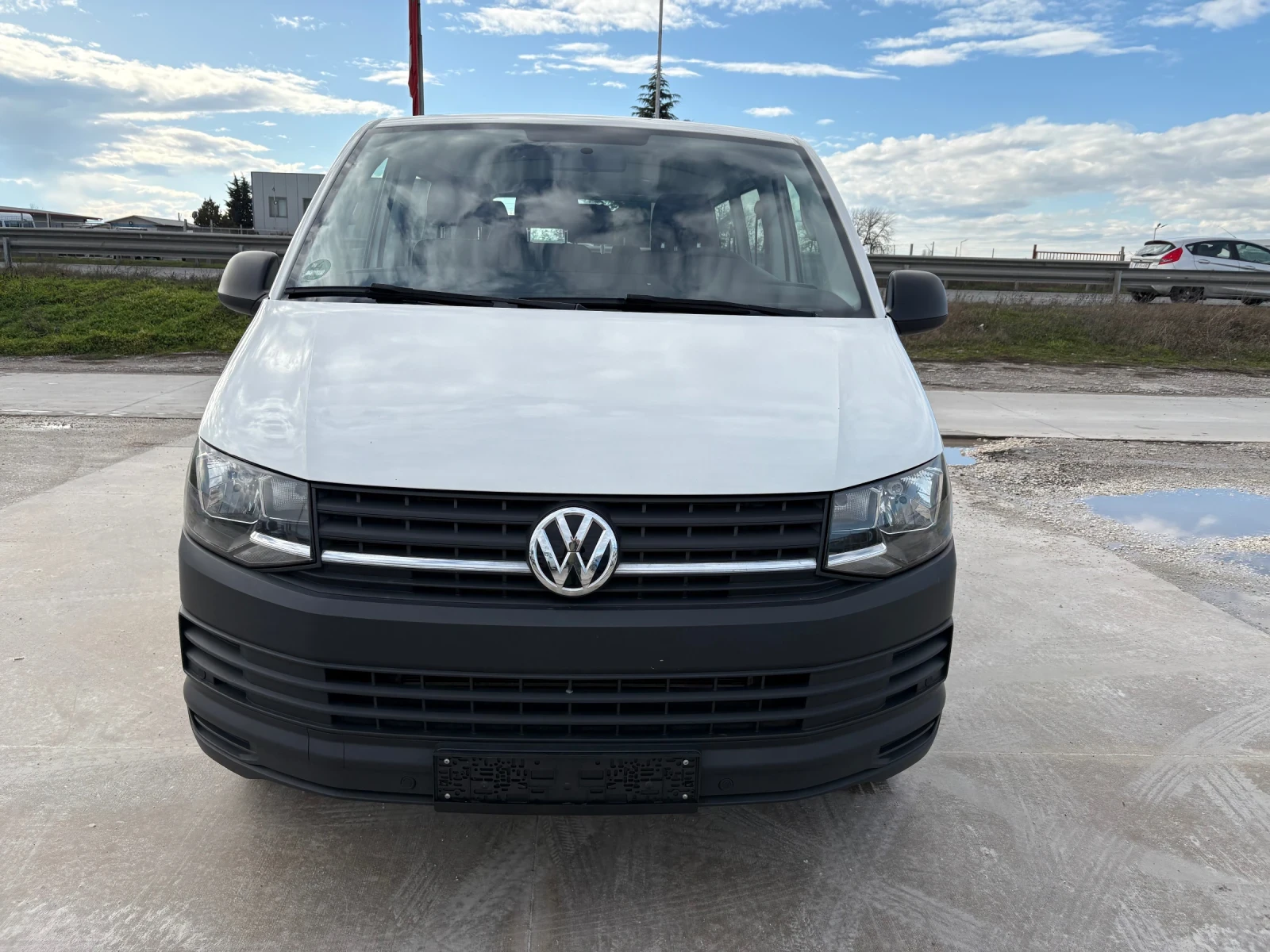 VW T6 2.0tdi-DSG-150p.s - изображение 2