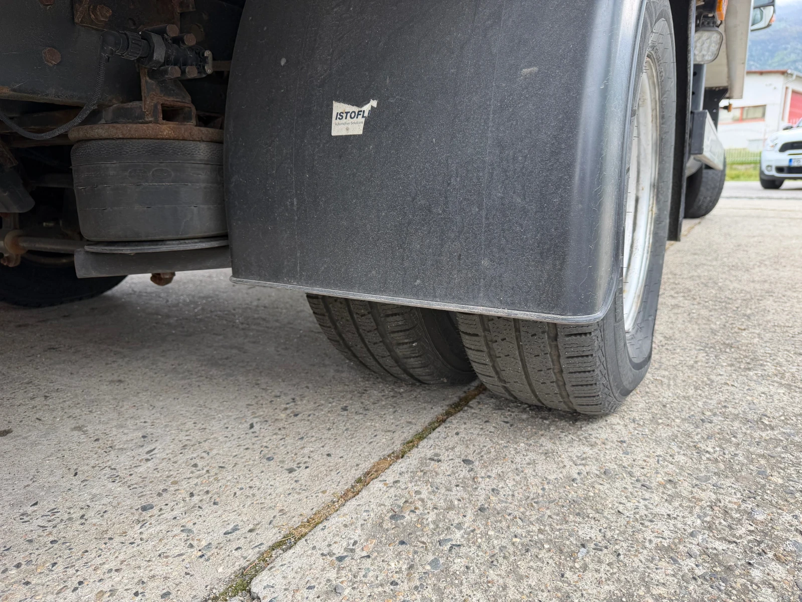 Iveco Daily 70C18* Euro6* Хладилен+ Ток* Климатик* Падащ борд, снимка 15 - Камиони - 52882478
