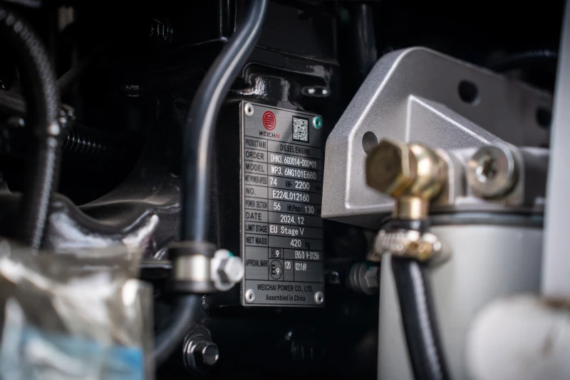 Багер Друга марка Bautrax BLX90, снимка 15 - Индустриална техника - 52403166