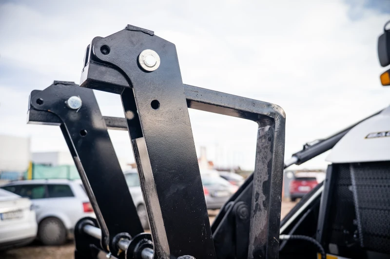 Багер Друга марка Bautrax BLX90, снимка 10 - Индустриална техника - 52403166