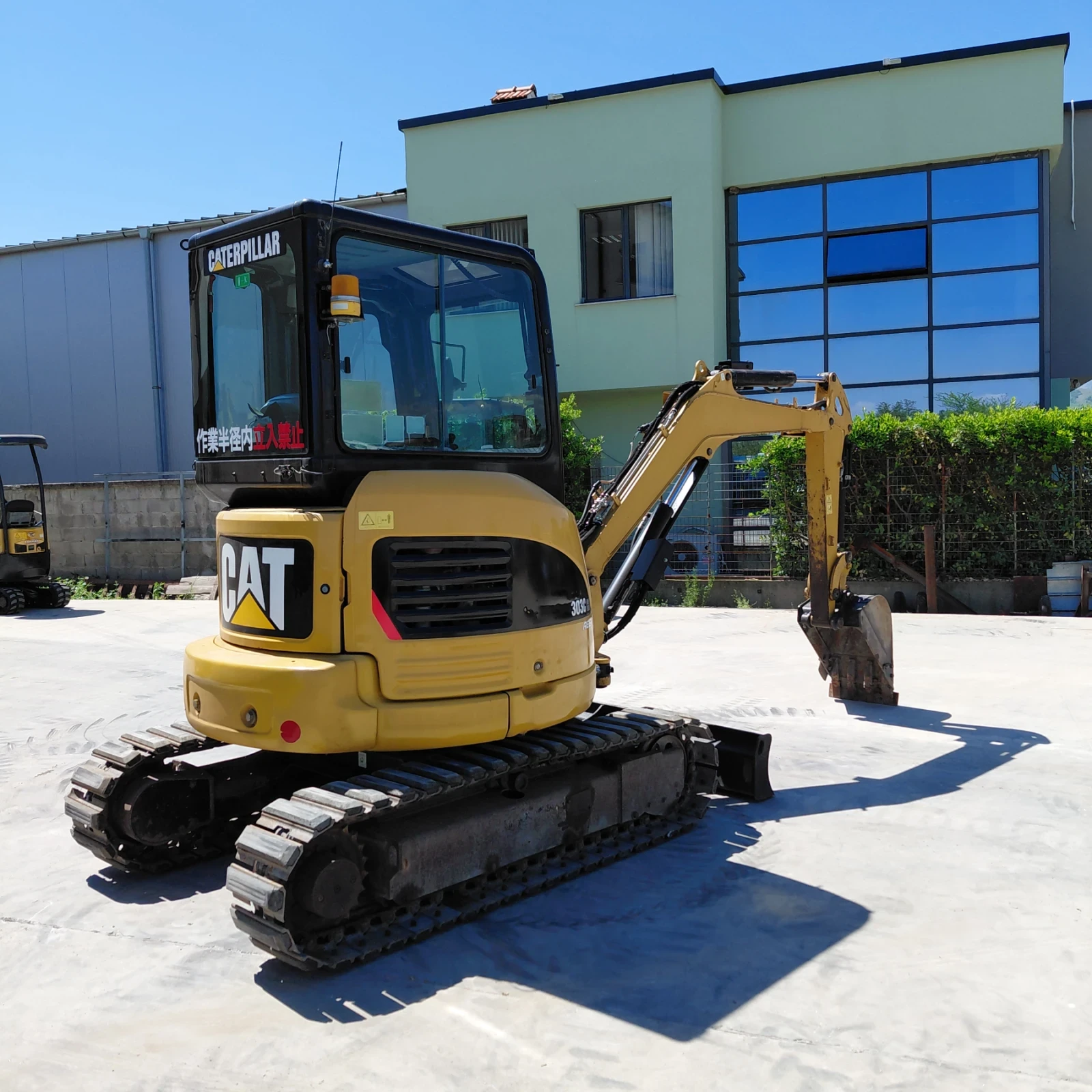 Багер Cat 303CCR * КЛИМАТИК * ИСТИНСКИ ЯПОНЕЦ * , снимка 7 - Индустриална техника - 52818130