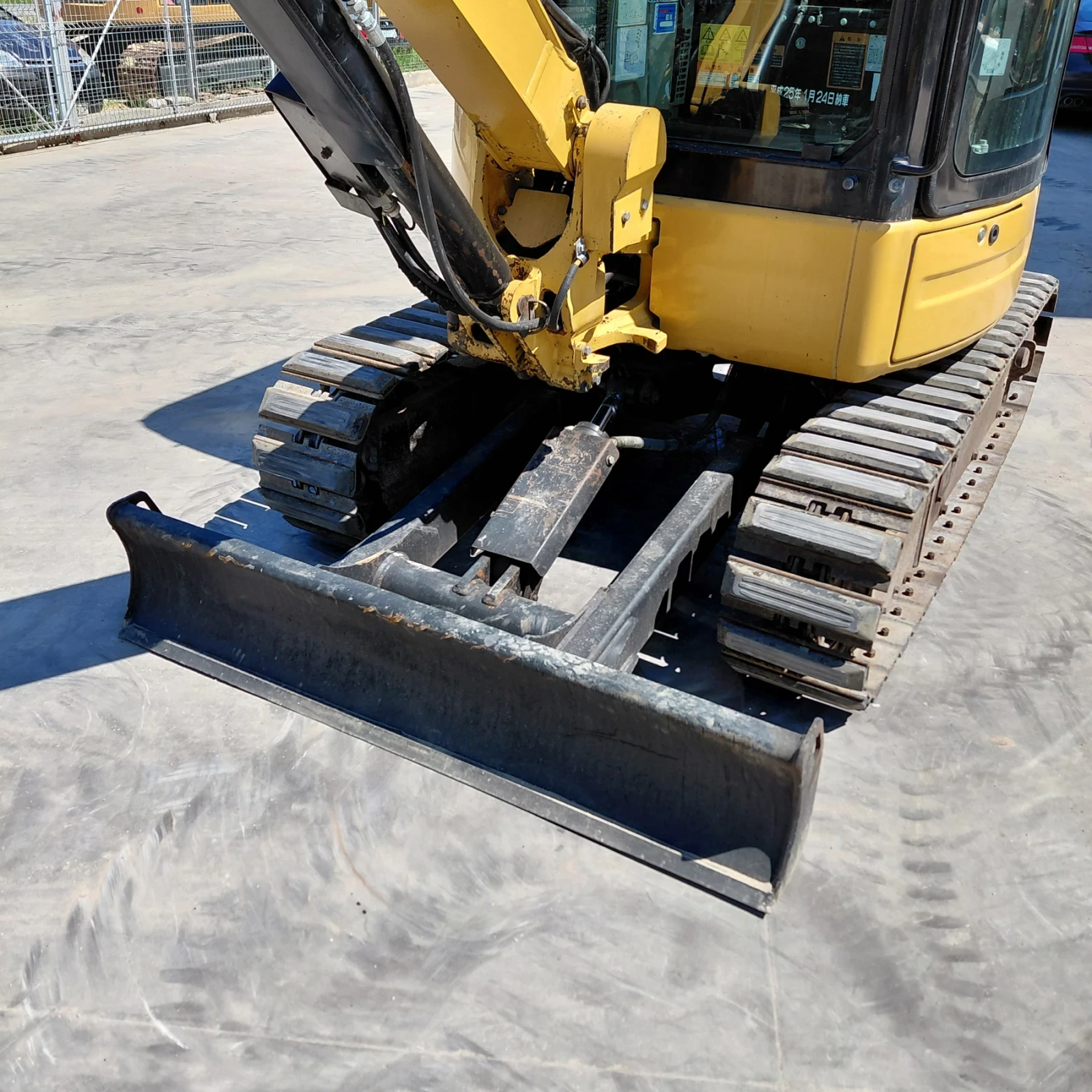 Багер Cat 303CCR * КЛИМАТИК * ИСТИНСКИ ЯПОНЕЦ * , снимка 11 - Индустриална техника - 52818130