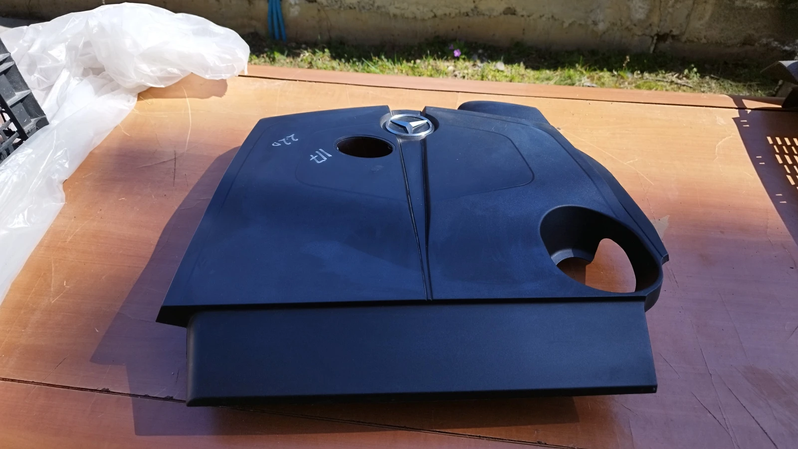 Kапак на двигателя пластмасов декоративен капак дизелови Mercedes-Benz A6510102413, снимка 2 - Части - 53907351