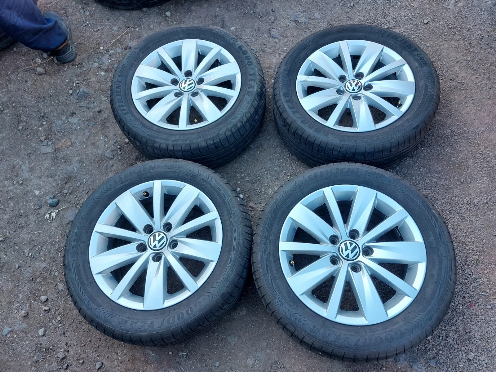    215/55R16 | Mobile.bg   1