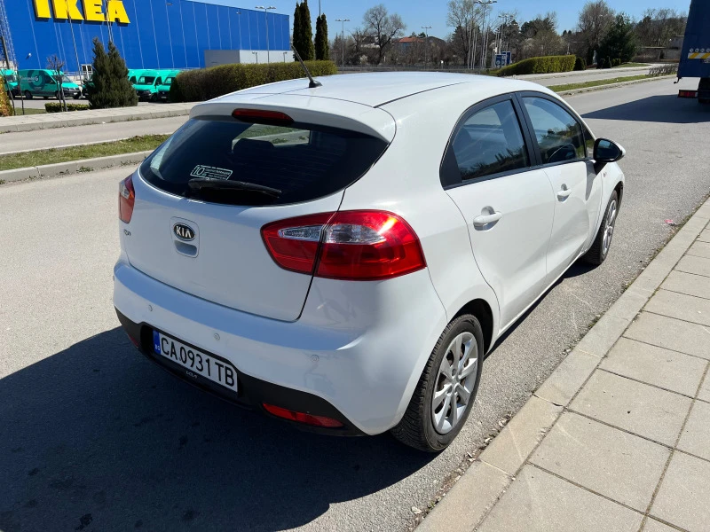 Kia Rio, снимка 3 - Автомобили и джипове - 44688676