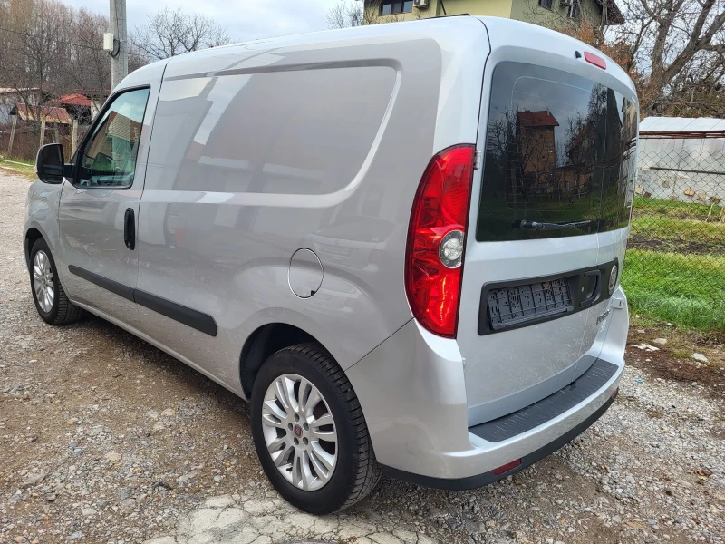 Fiat Doblo 1.6 МултиДжет Автоматик Климатроник Германия , снимка 4 - Автомобили и джипове - 48061040