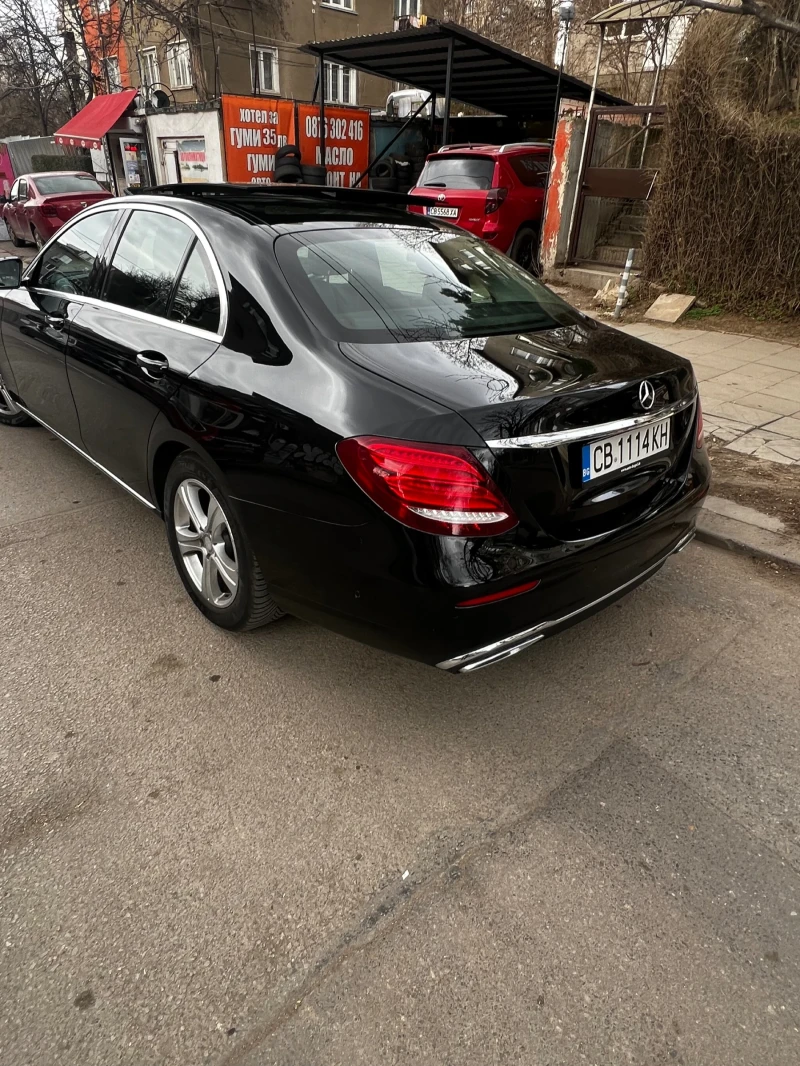 Mercedes-Benz E 220, снимка 4 - Автомобили и джипове - 48500262