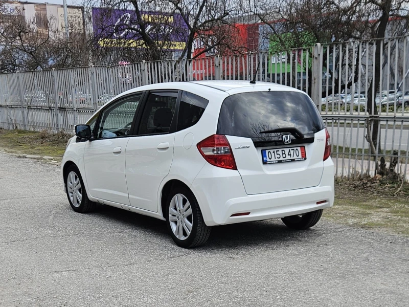 Honda Jazz 1.4i-VTEC Facelift EXCLISIVE Panorama, снимка 7 - Автомобили и джипове - 49255242