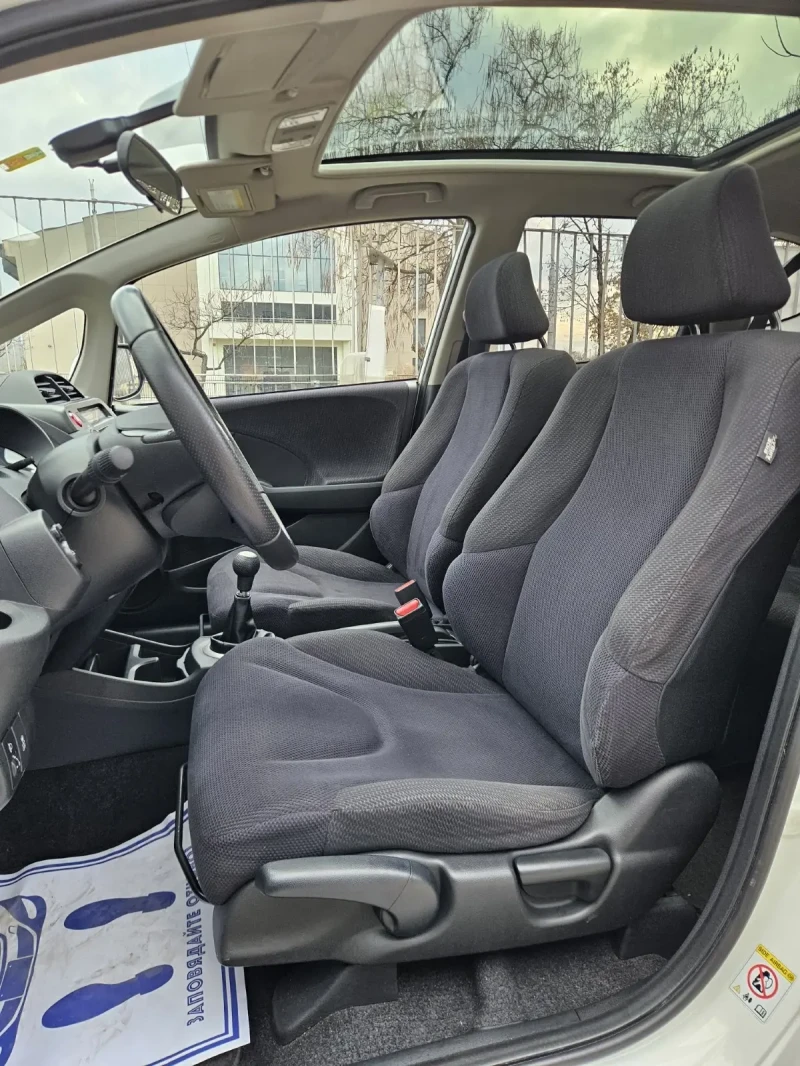 Honda Jazz 1.4i-VTEC Facelift EXCLISIVE Panorama, снимка 10 - Автомобили и джипове - 49255242