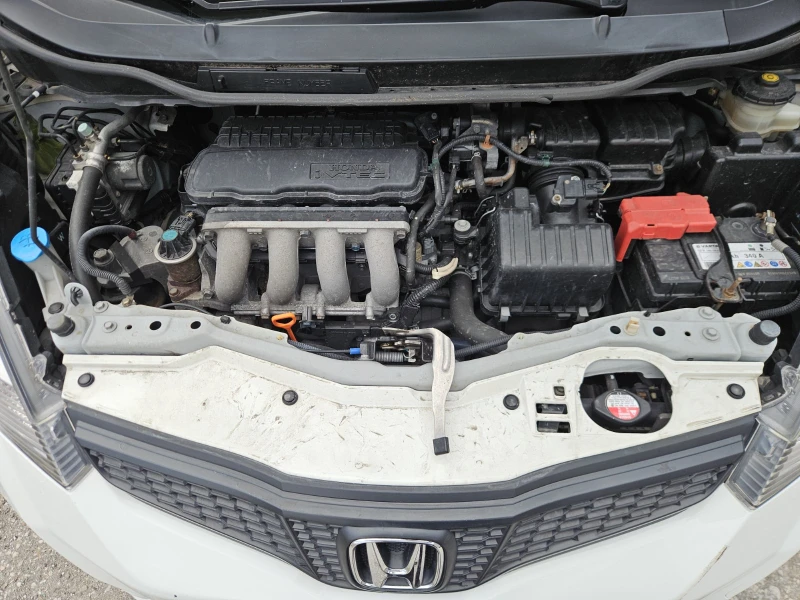 Honda Jazz 1.4i-VTEC Facelift EXCLISIVE Panorama, снимка 9 - Автомобили и джипове - 49255242