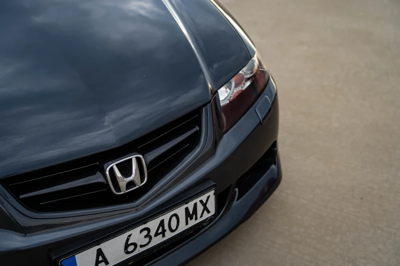 Honda Accord 2.0 Executive, снимка 11 - Автомобили и джипове - 52680274