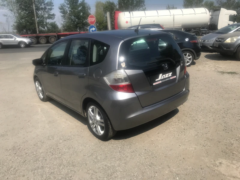 Honda Jazz 1, 4 i-VTEC, снимка 5 - Автомобили и джипове - 51283926