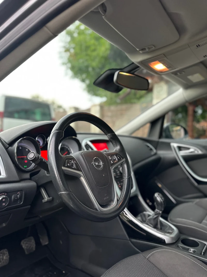 Opel Astra COSMO 2.0CDTI 160ks EURO5, снимка 9 - Автомобили и джипове - 51455458