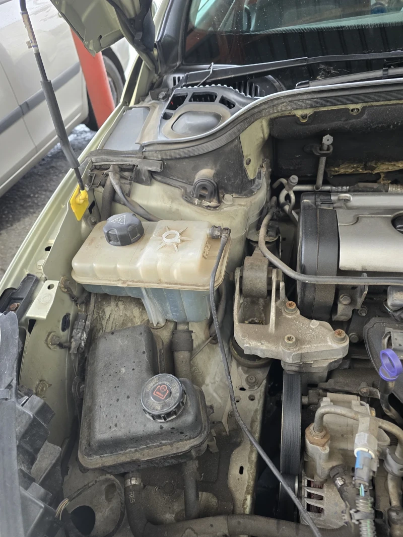 Peugeot 407 1.8 16V лимитирана серия , снимка 8 - Автомобили и джипове - 52768545