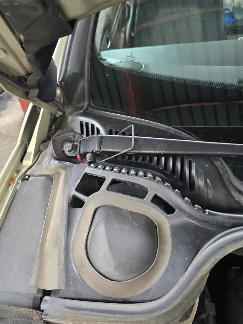 Peugeot 407 1.8 16V лимитирана серия , снимка 2 - Автомобили и джипове - 52768545