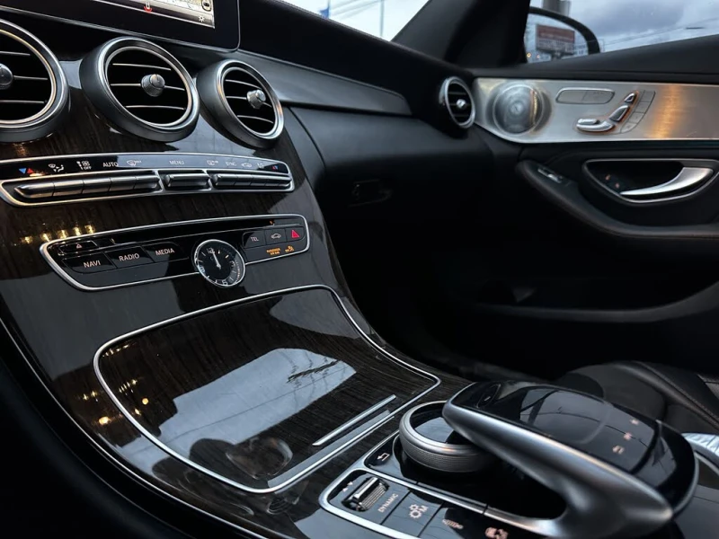 Mercedes-Benz C 43 AMG BURMASTER* DISTRONIK* AMBIENT* KEYLESS GO* ALCANTA, снимка 15 - Автомобили и джипове - 53124264