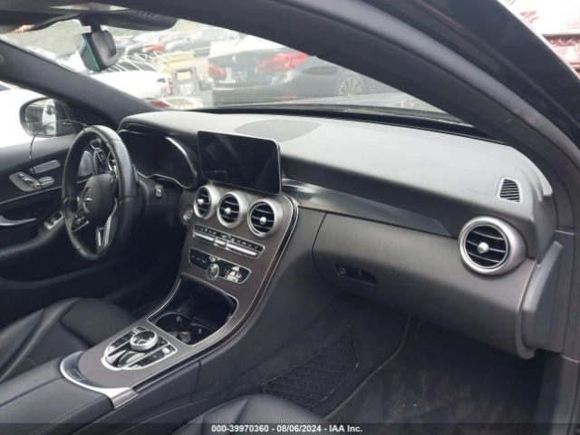 Mercedes-Benz C 300 4MATIC* Face* Burmester* Подгрев* Пано, снимка 7 - Автомобили и джипове - 47213644