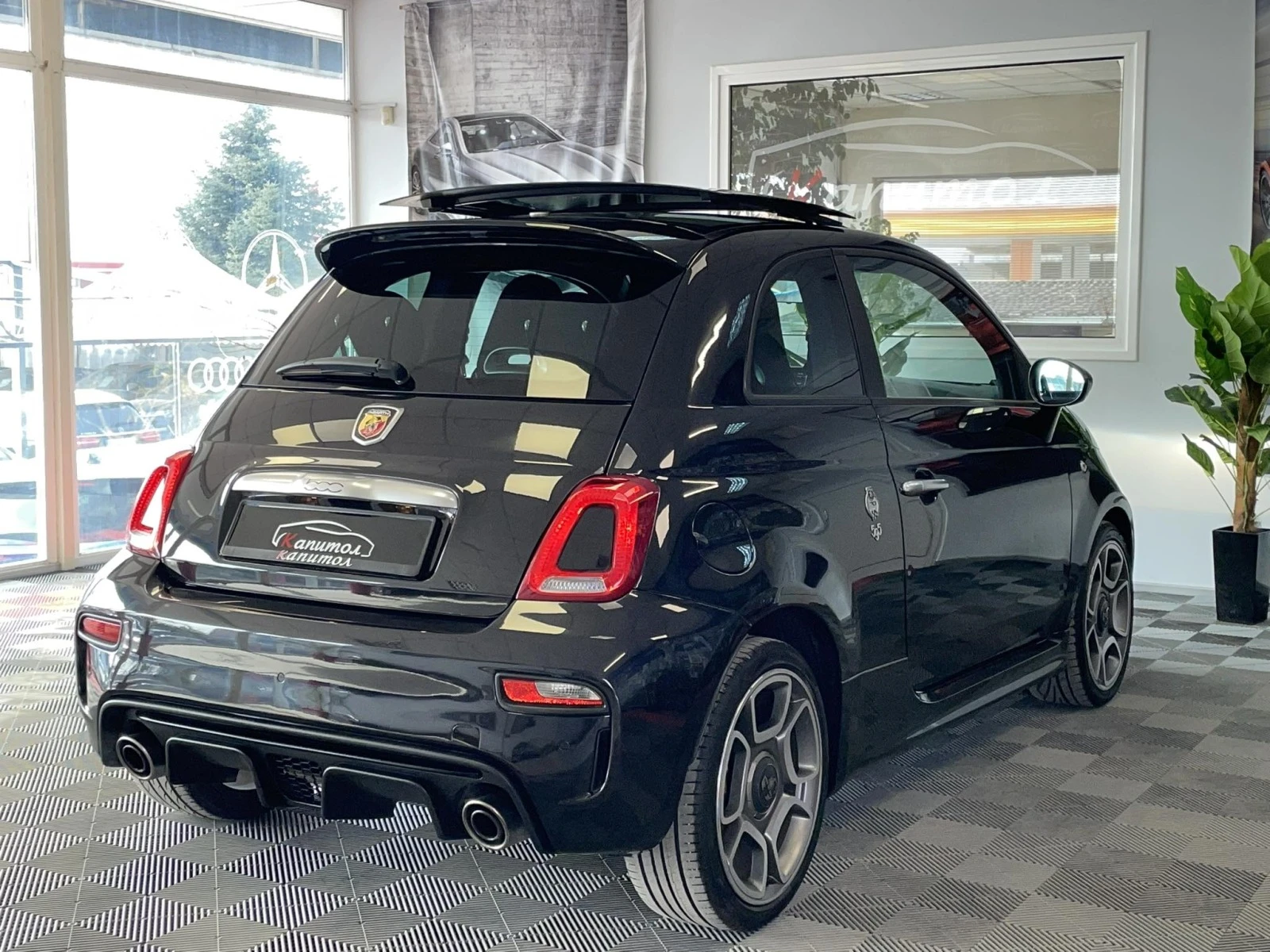 Abarth 595 1.4 T-Jet 145 70th Anniversary - изображение 6