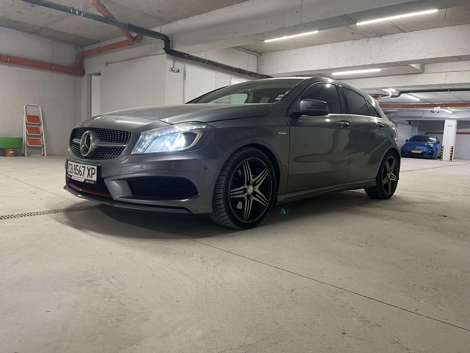 Mercedes-Benz A 250 2.0 AMG - изображение 3