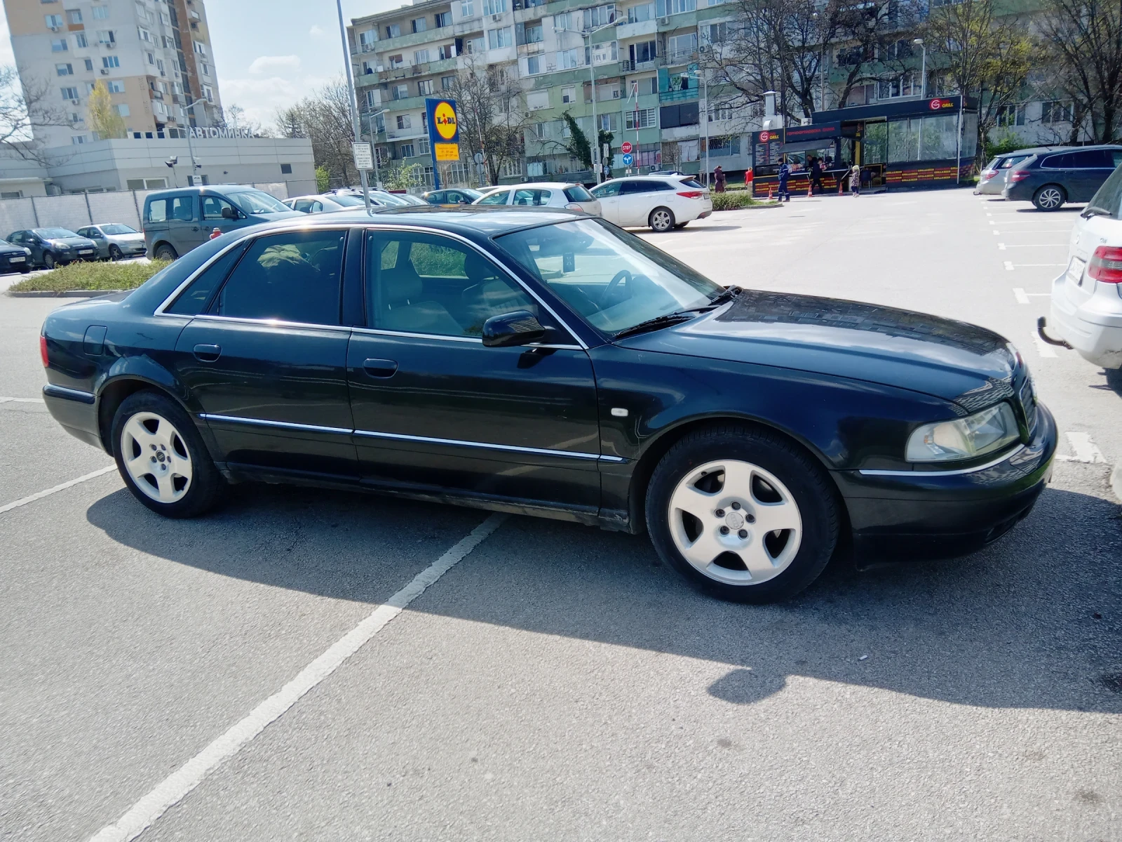 Audi A8  - изображение 2