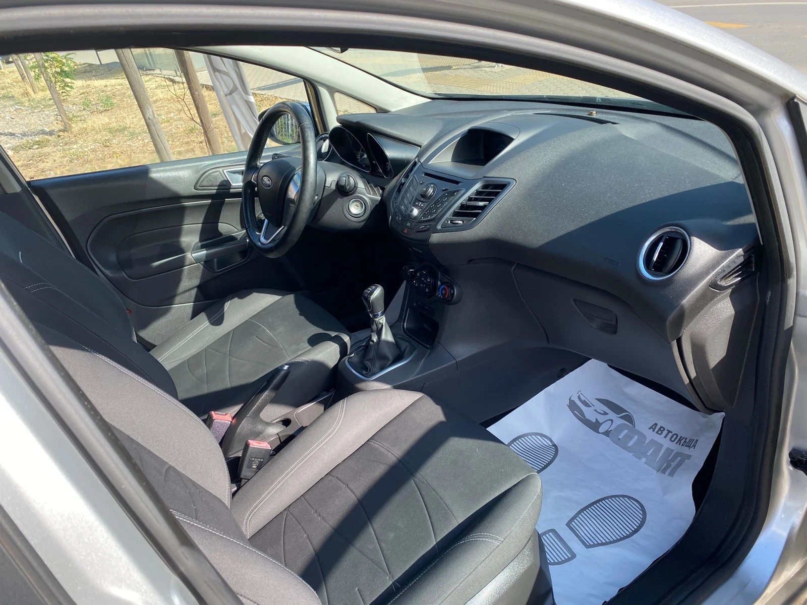 Ford Fiesta 1.2i/EURO.5B - изображение 10