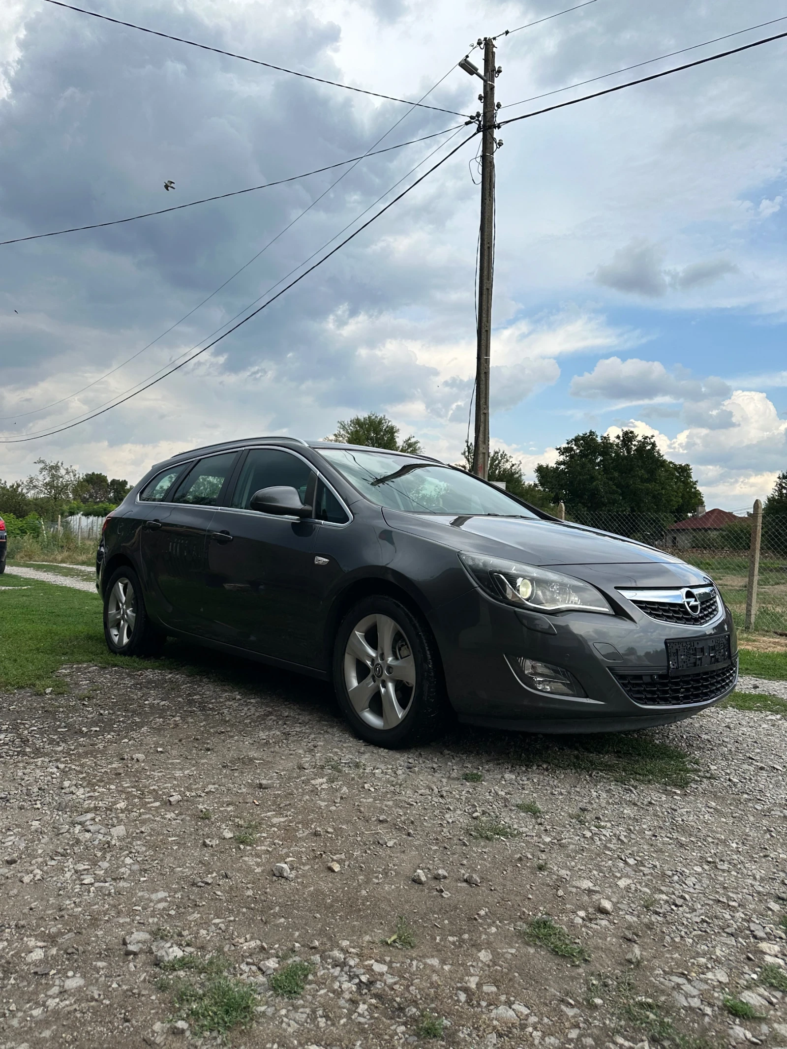 Opel Astra COSMO 2.0CDTI 160ks EURO5 - изображение 2
