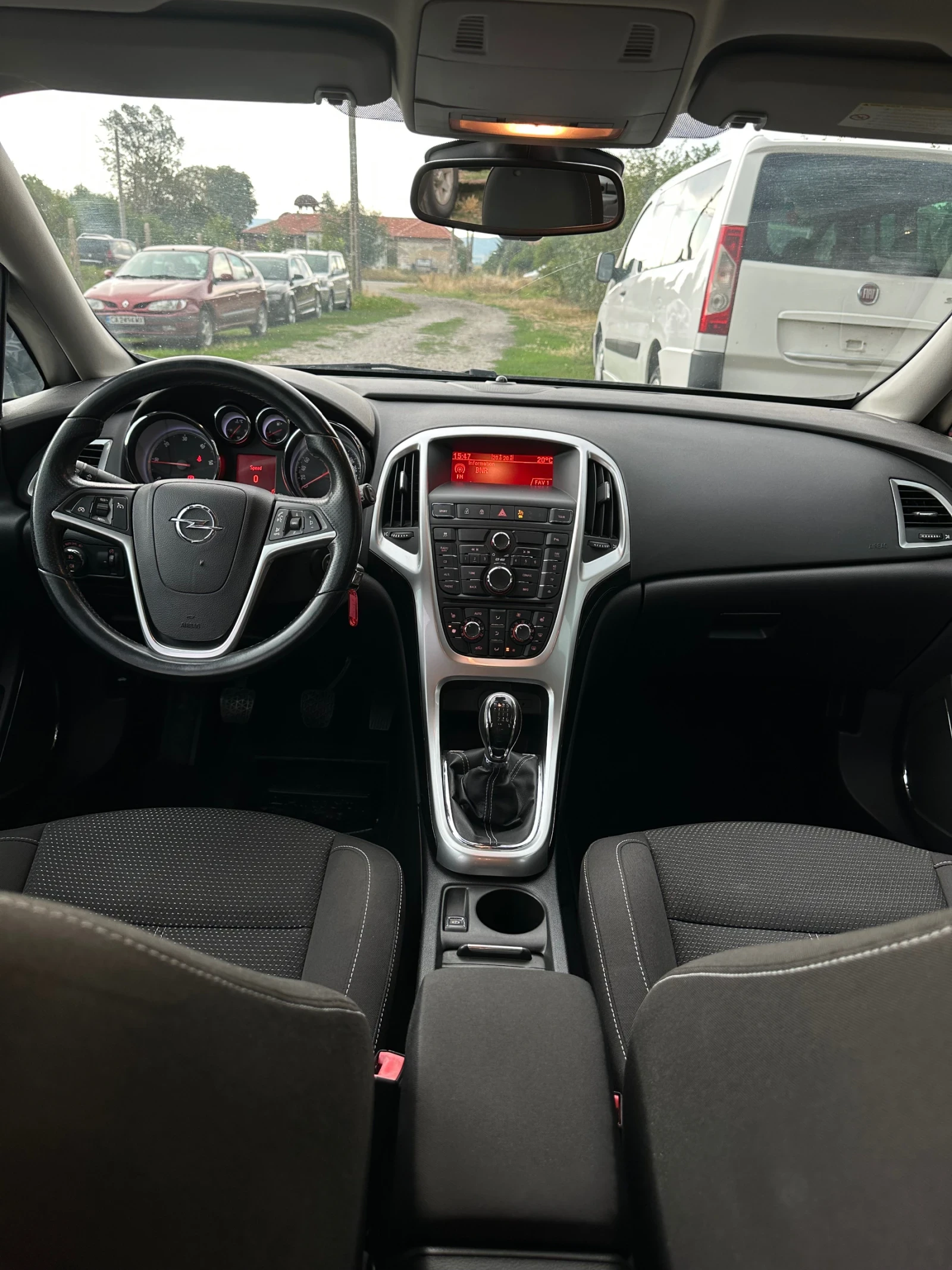 Opel Astra COSMO 2.0CDTI 160ks EURO5 - изображение 8