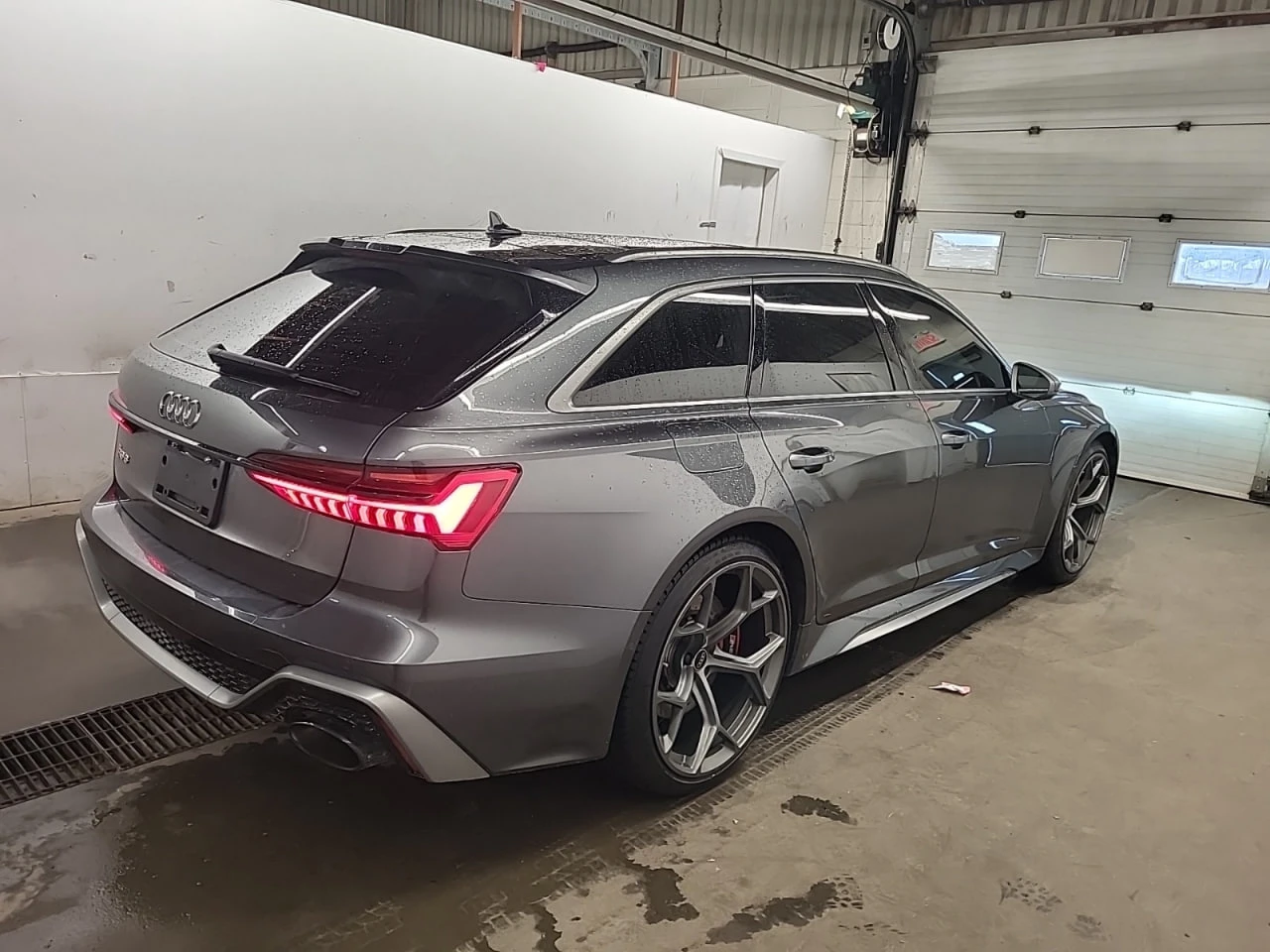 Audi Rs6 AVANT* CARFAX* АВТОФИНАНС* БЕЗ ПЪРВОНАЧАЛНА ВНОСКА - изображение 2