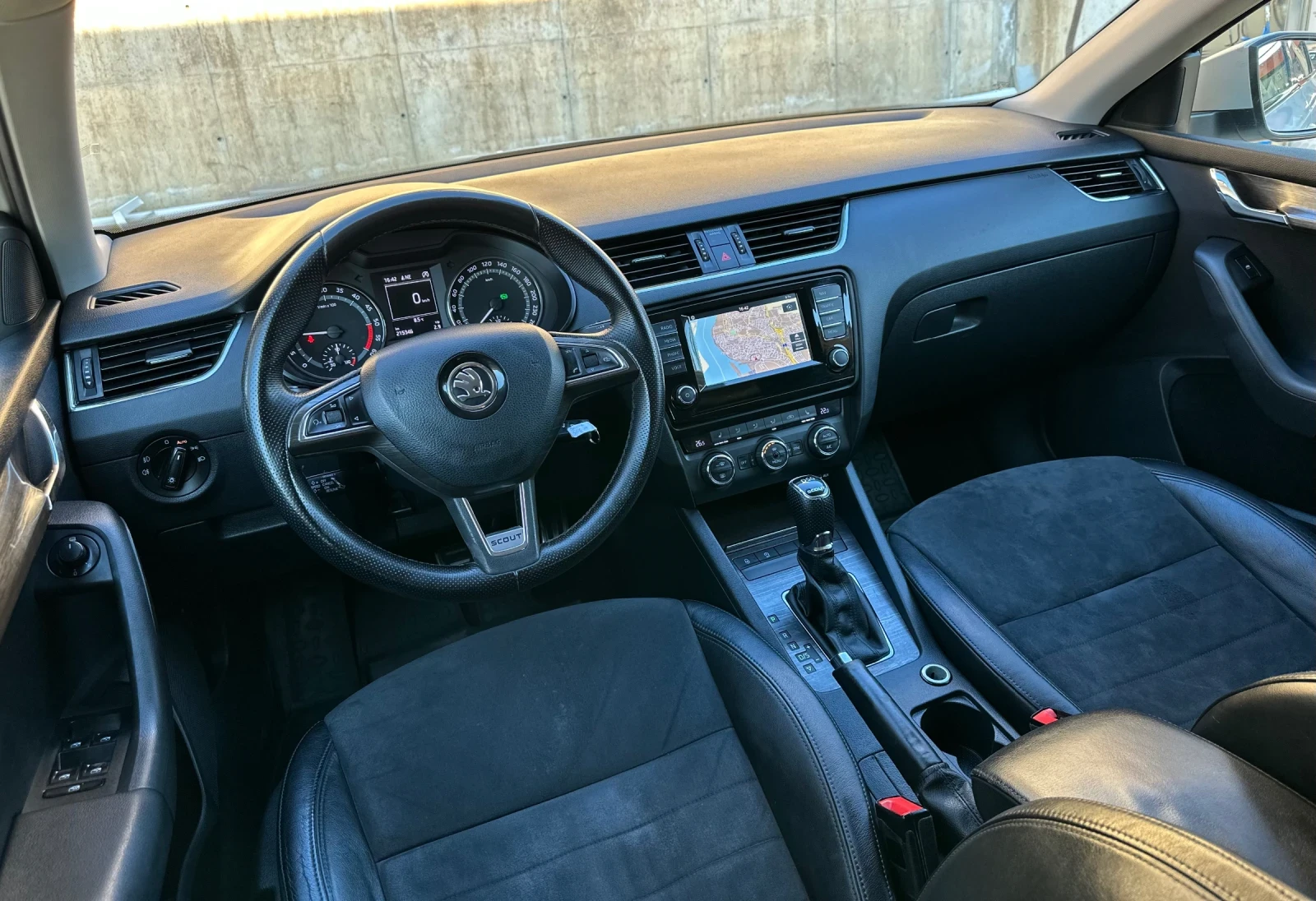 Skoda Octavia SCOUT/4�4/������/��������/Distronic/FULL/MAXX/LED/ | Mobile.bg � ����������� 14