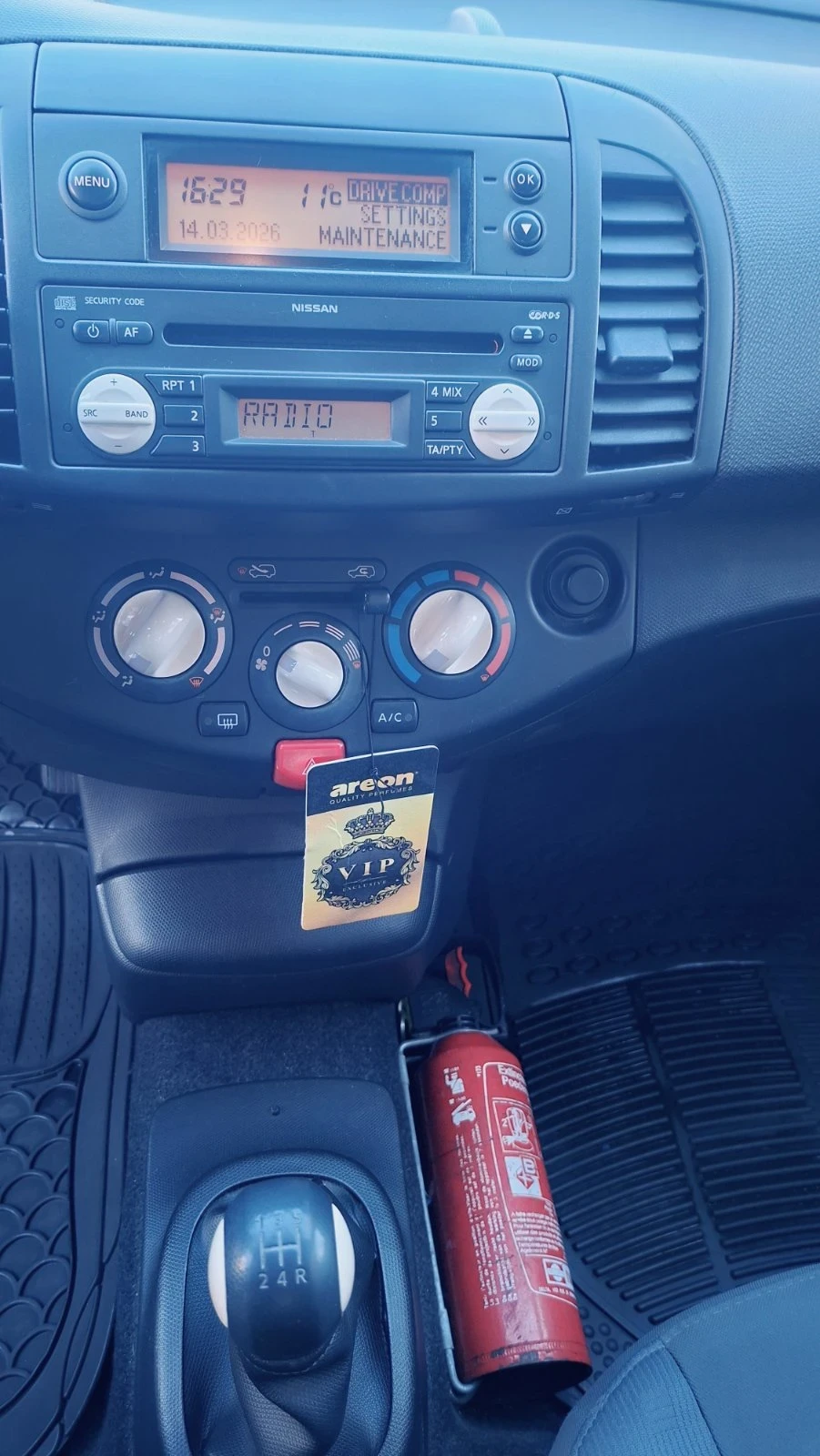 Nissan Micra, снимка 12 - Автомобили и джипове - 53851828