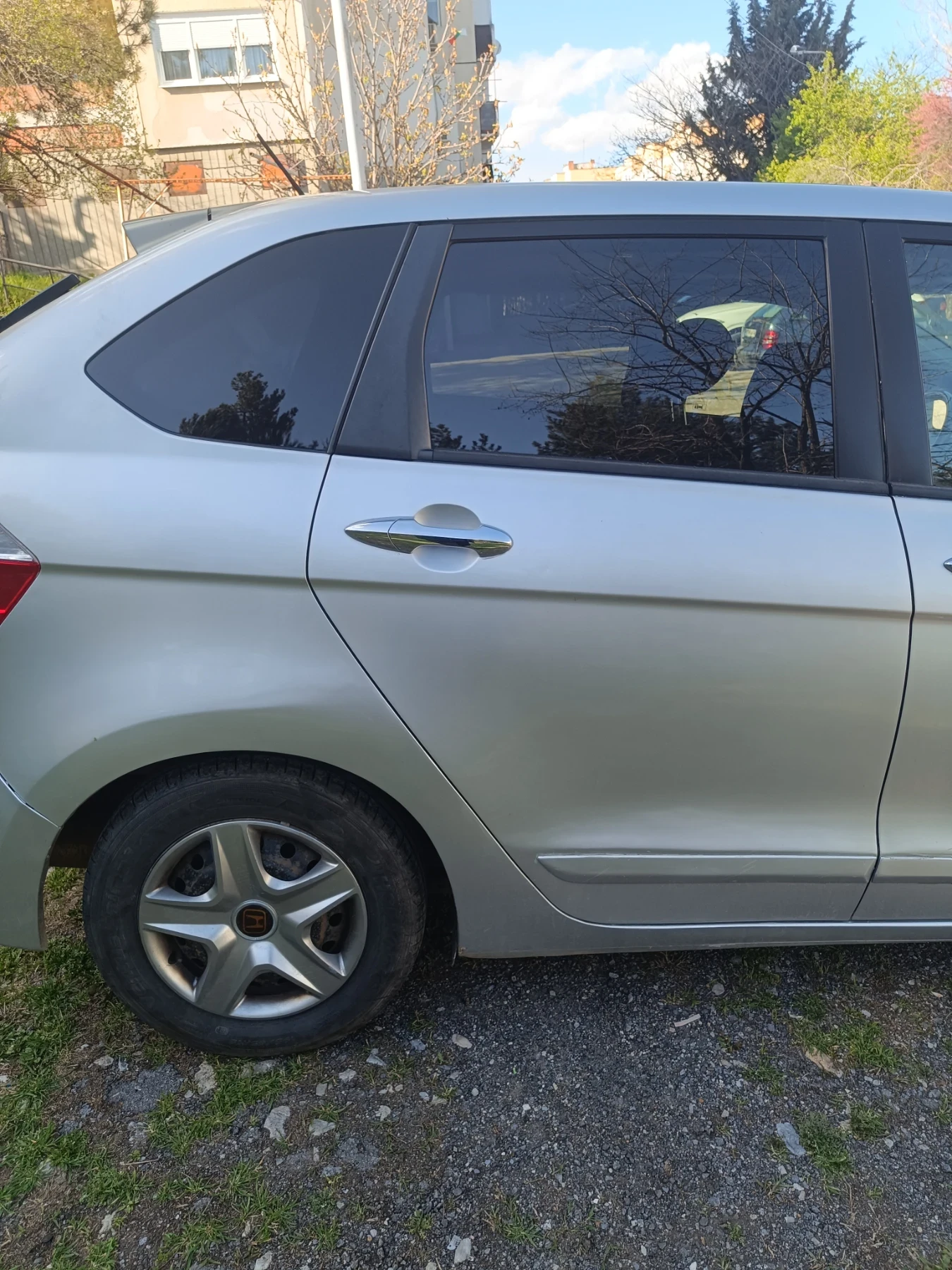 Honda Fr-v, снимка 2 - Автомобили и джипове - 54230306