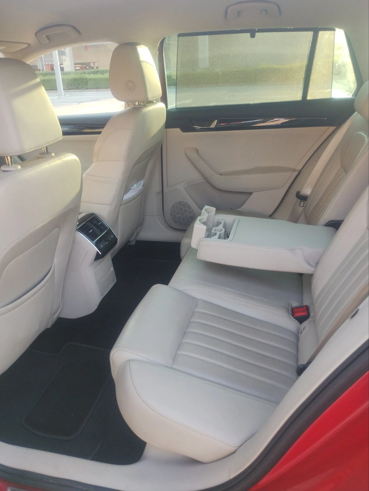 Skoda Superb, снимка 10 - Автомобили и джипове - 55300048