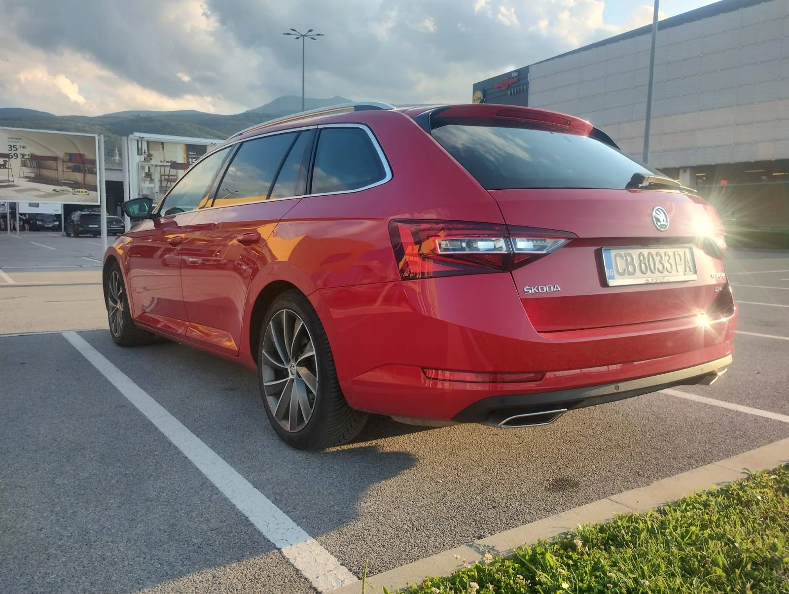 Skoda Superb, снимка 3 - Автомобили и джипове - 55300048