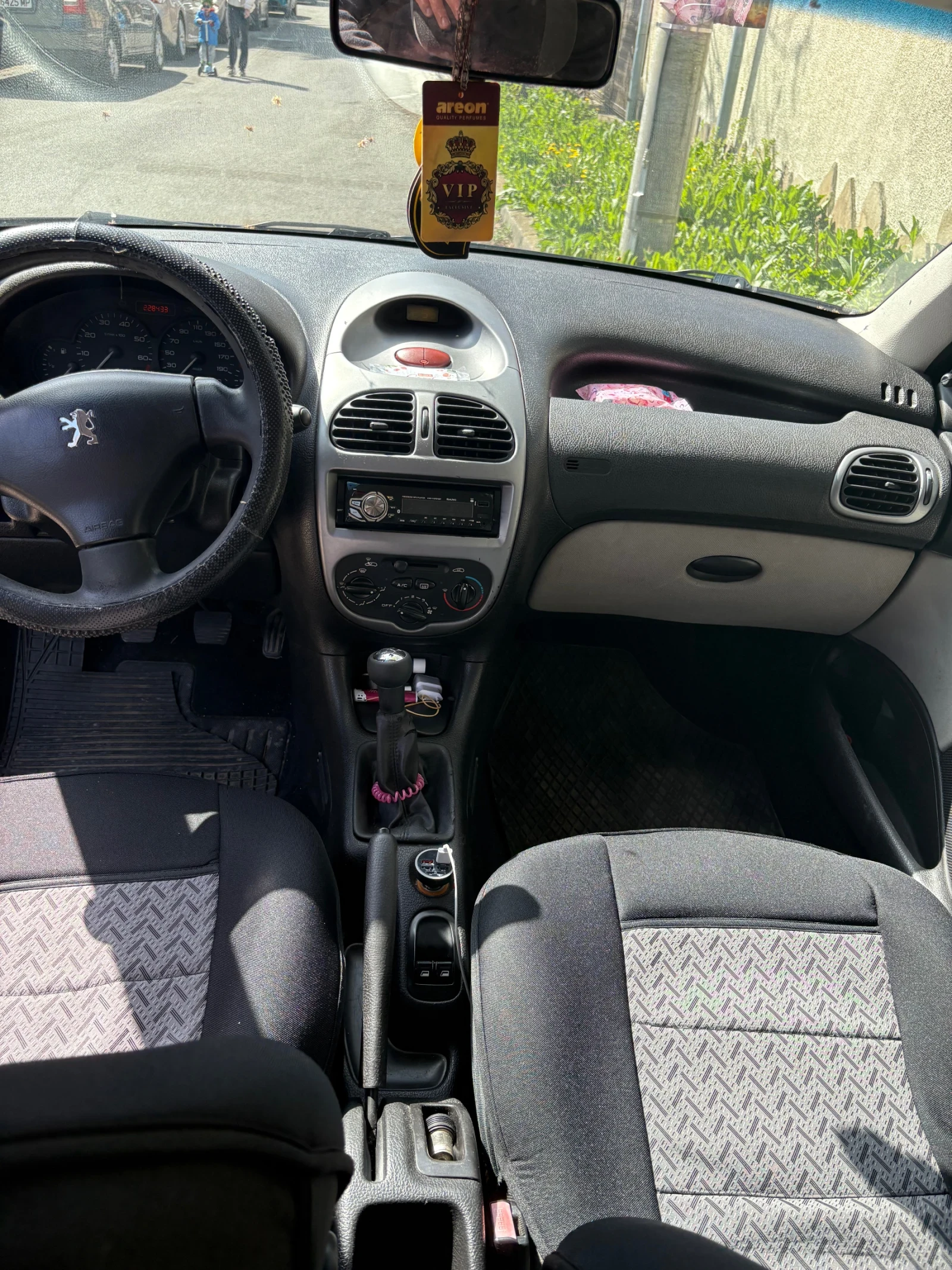 Peugeot 206