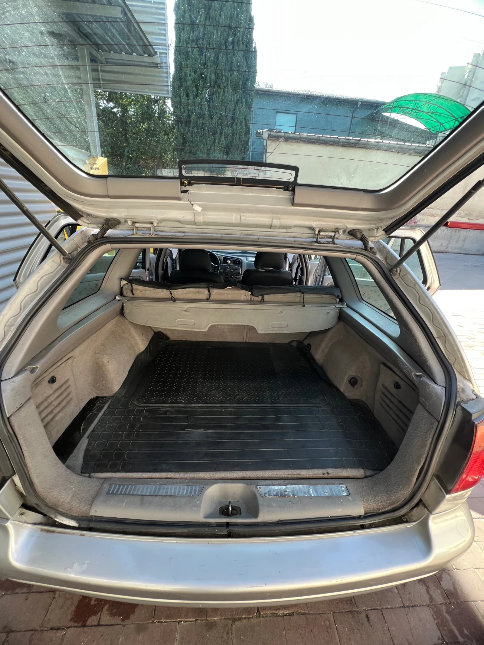 Nissan Primera, снимка 10 - Автомобили и джипове - 55664656