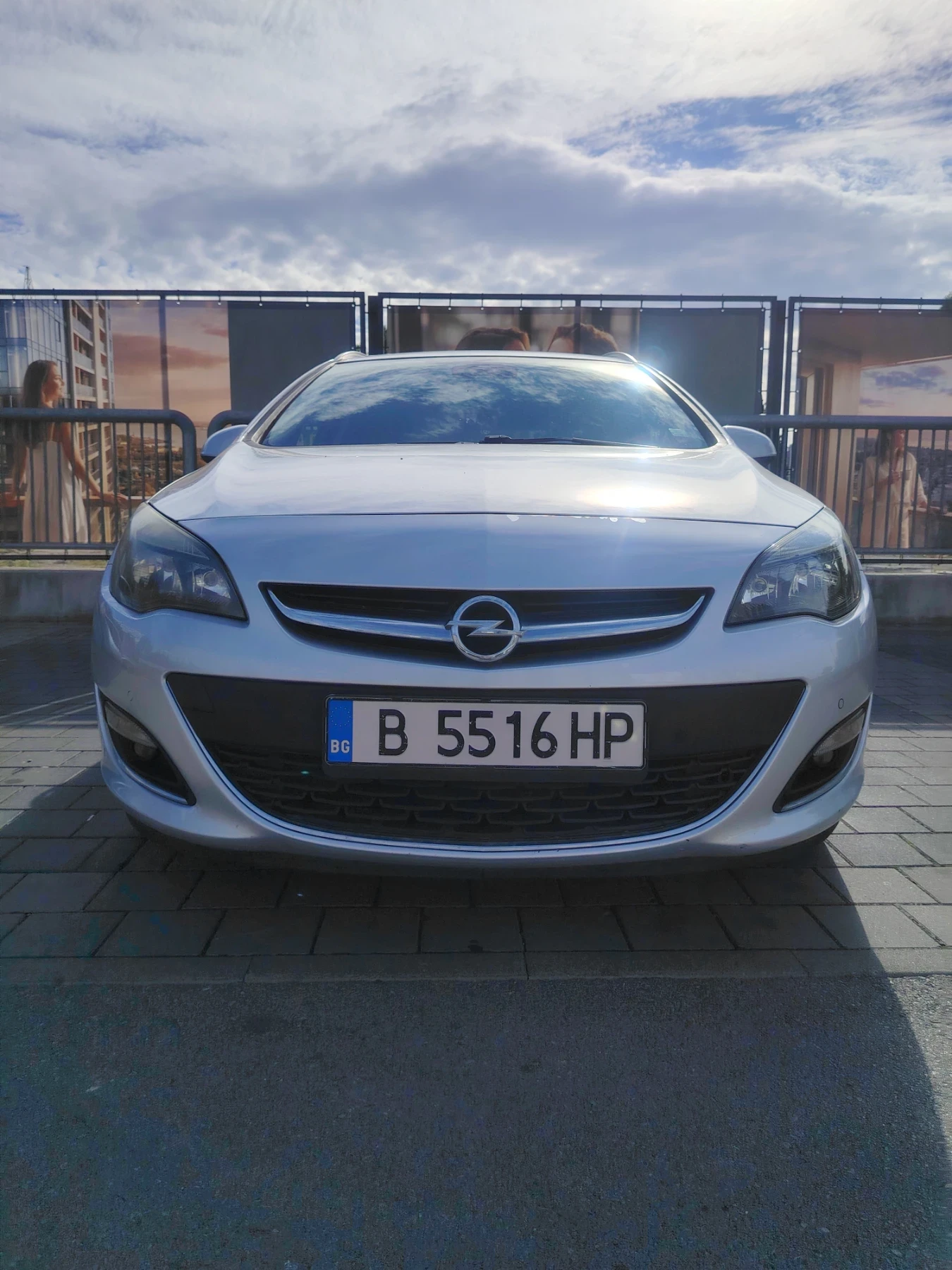 Opel Astra J, снимка 2 - Автомобили и джипове - 56242576