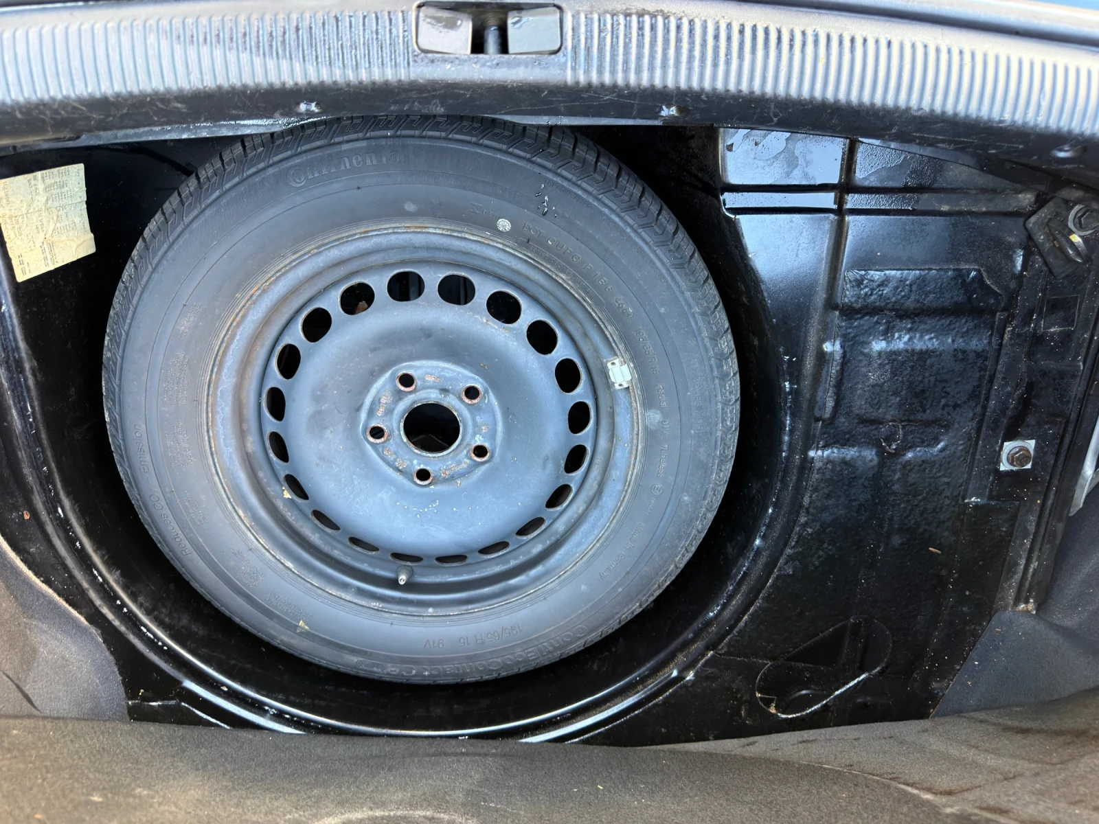 Audi A4 1.9 TDI 90к.с. Фейслифт, снимка 7 - Автомобили и джипове - 56314253