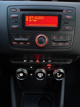 Dacia Duster 1.6i-LPG  Пълна Сервизна История в DACIA!!, снимка 14