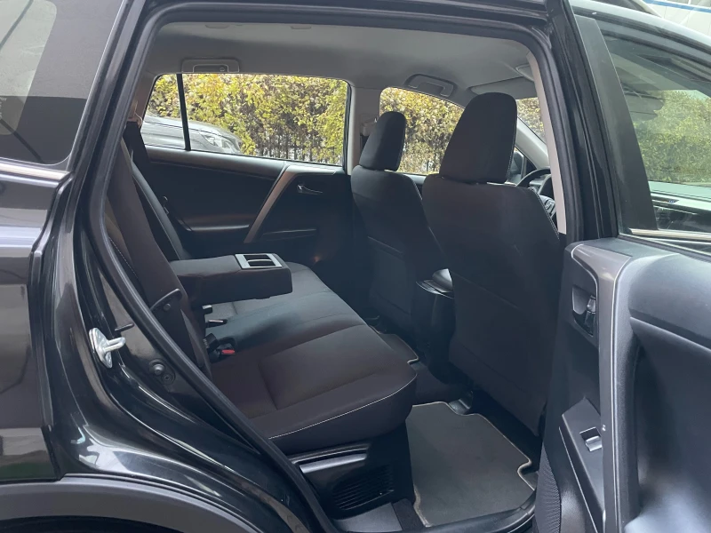 Toyota Rav4 2.5 Hybrid Executive- в Гаранция, снимка 14 - Автомобили и джипове - 52323578