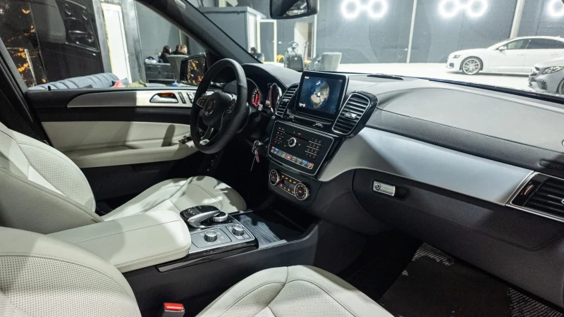 Mercedes-Benz GLE 350 D FULL AMG LINE ПАНОРАМА ЛИЗИНГ 100%, снимка 14 - Автомобили и джипове - 52408722