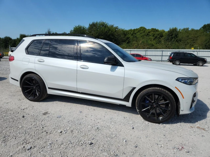 BMW X7 M50i