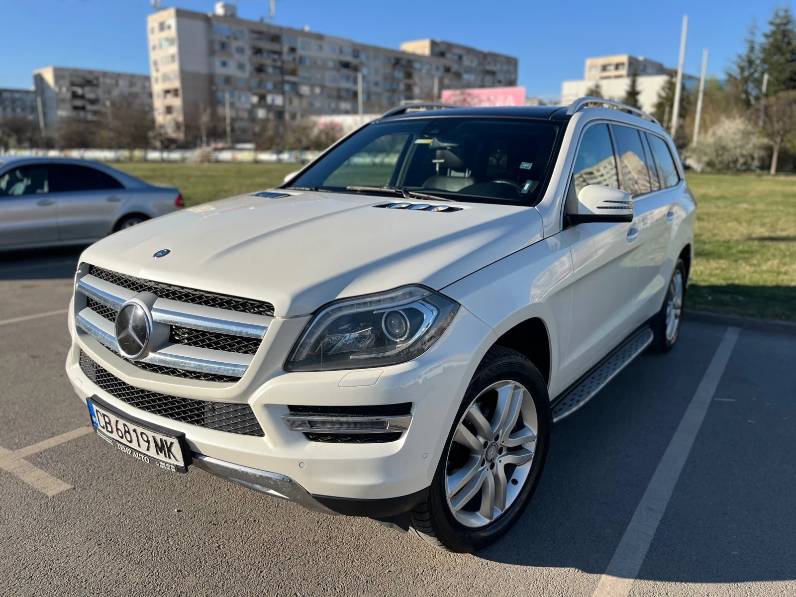 Mercedes-Benz GL 350 Full екстри, ДИСТРОНИК, 7 места.Панорама. | Mobile.bg — изображение 1
