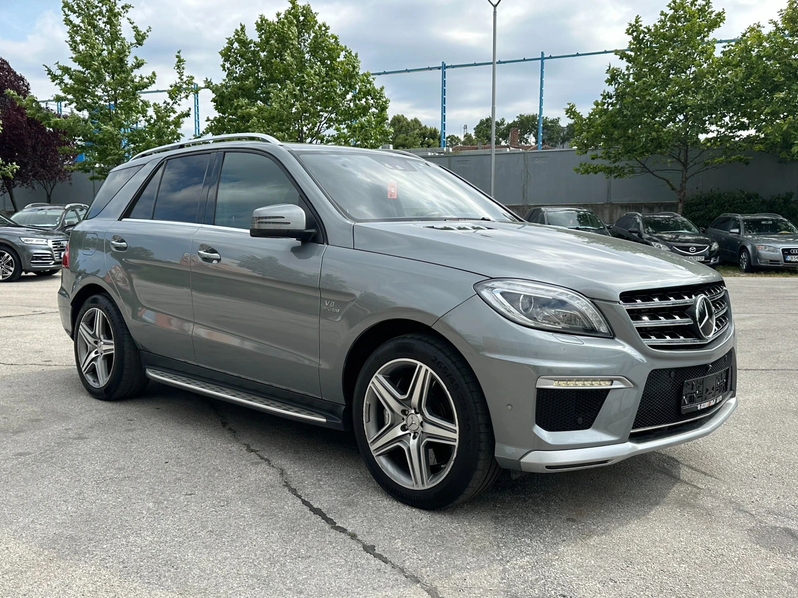Mercedes-Benz ML 63 AMG 525к.с. Швейцария/Всички Екстри/Перфектен - изображение 6